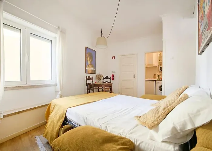 Maria Do Bairro With Balcony And Elevator Appartement Lisboa