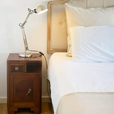 Maria Do Bairro With Balcony And Elevator Apartment Lisbon