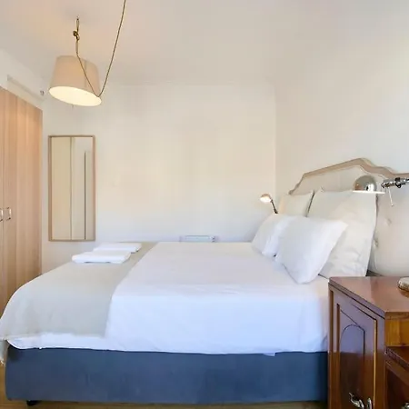 Apartament Maria Do Bairro With Balcony And Elevator *