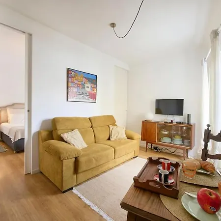 Maria Do Bairro With Balcony And Elevator *