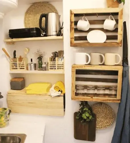 Maria Do Bairro With Balcony And Elevator