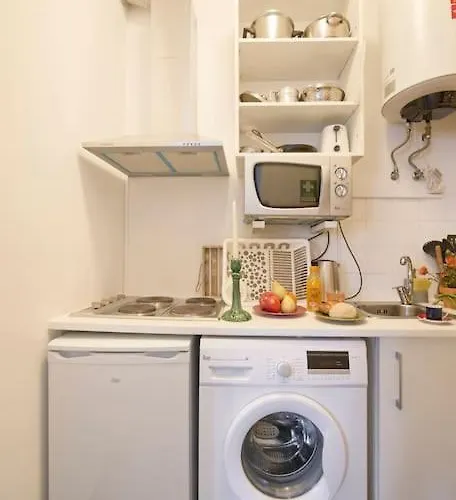 Lägenhet Maria Do Bairro With Balcony And Elevator *