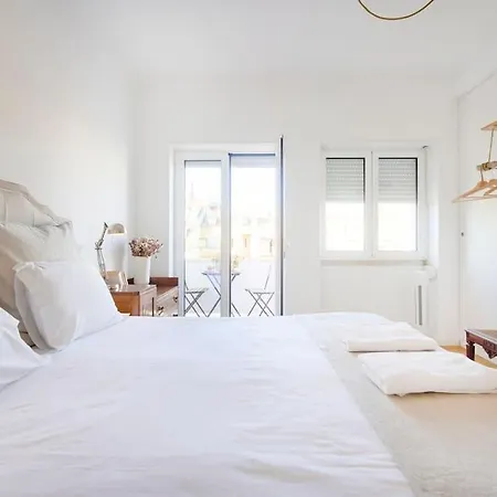 شقة Maria Do Bairro With Balcony And Elevator Lisboa