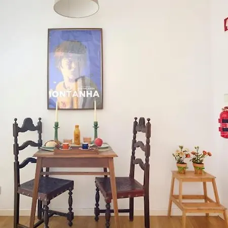 شقة Maria Do Bairro With Balcony And Elevator Lisboa